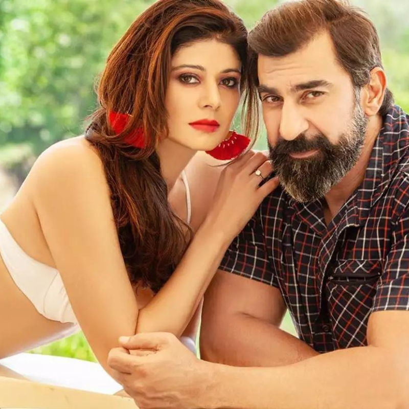 पूजा बत्रा Pooja Batra
