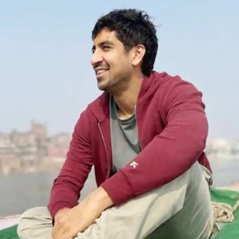 अयान मुखर्जी Ayan Mukerji