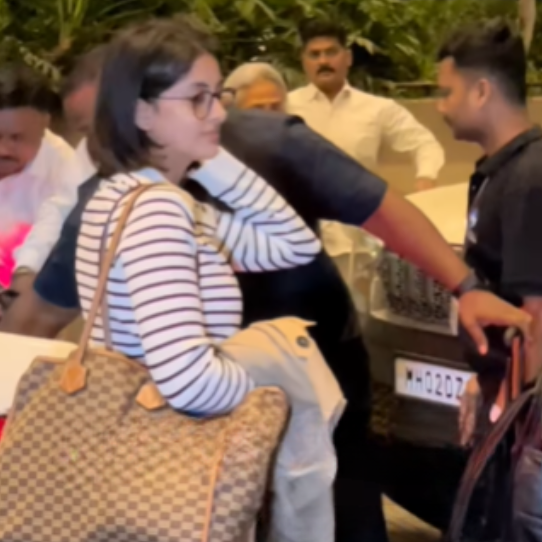 इतना सादा था लुक