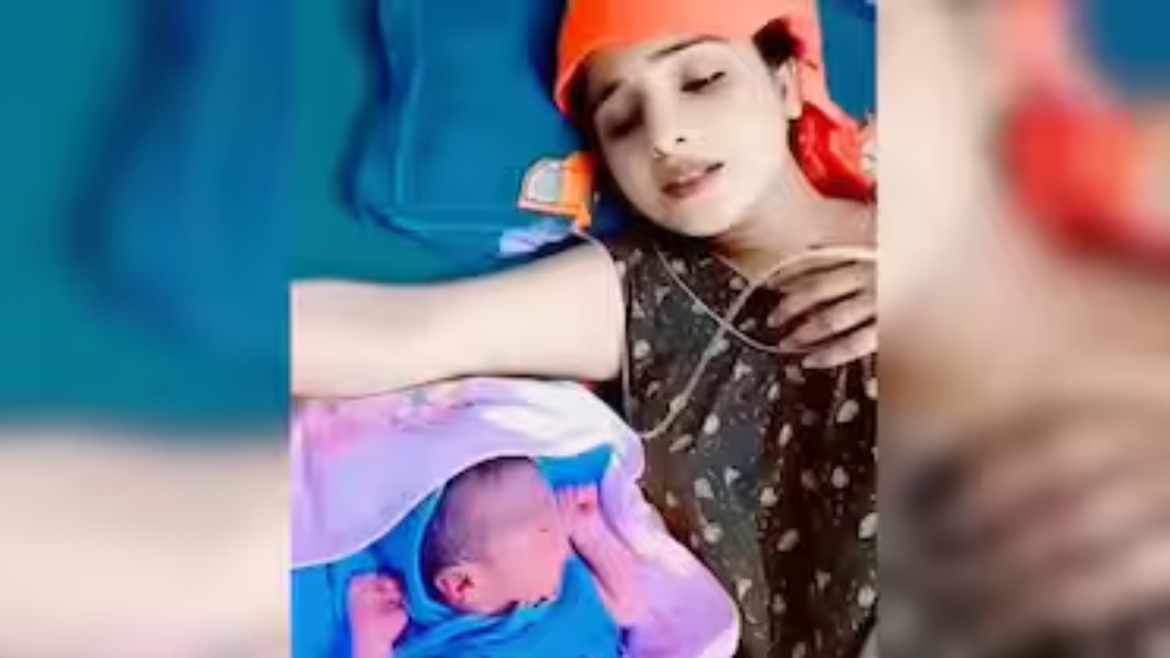 सीमा ने पंडित जी के कहने पर बेटी का नाम भारती मीणा रखा है।