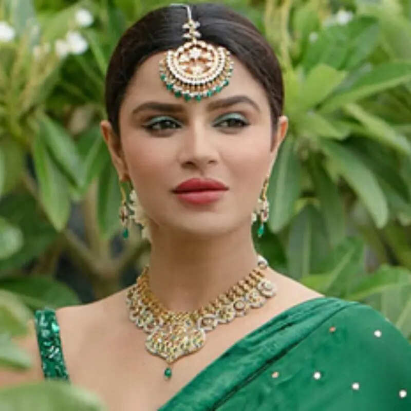 आशका गोराडिया Aashka Goradia