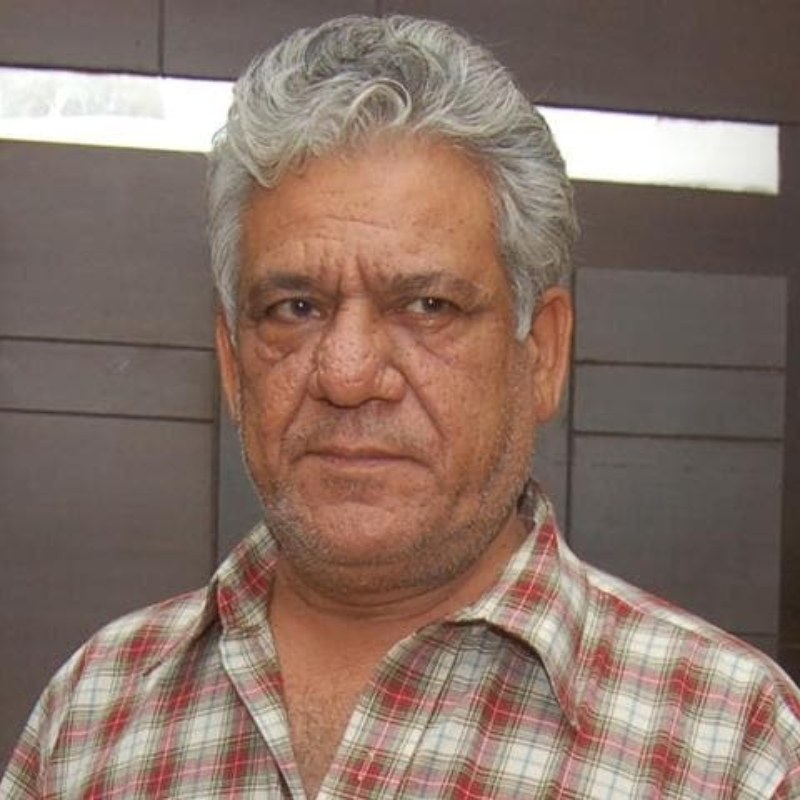 नौकरानी संग अफेयर