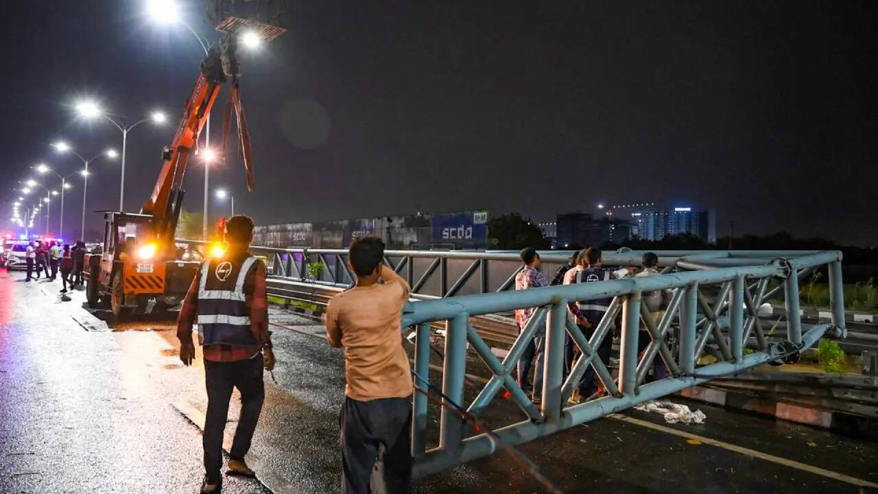 और भी काफी नुकसान हुआ