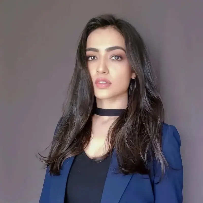 निधि सेठ Nidhi Seth