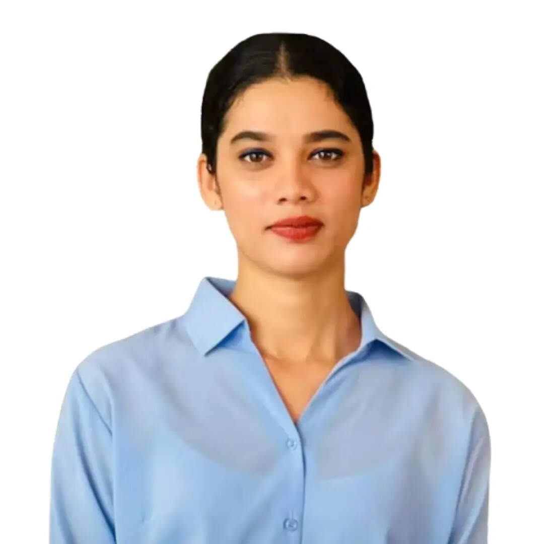 आर्थिक संघर्षों और सीमित अवसर