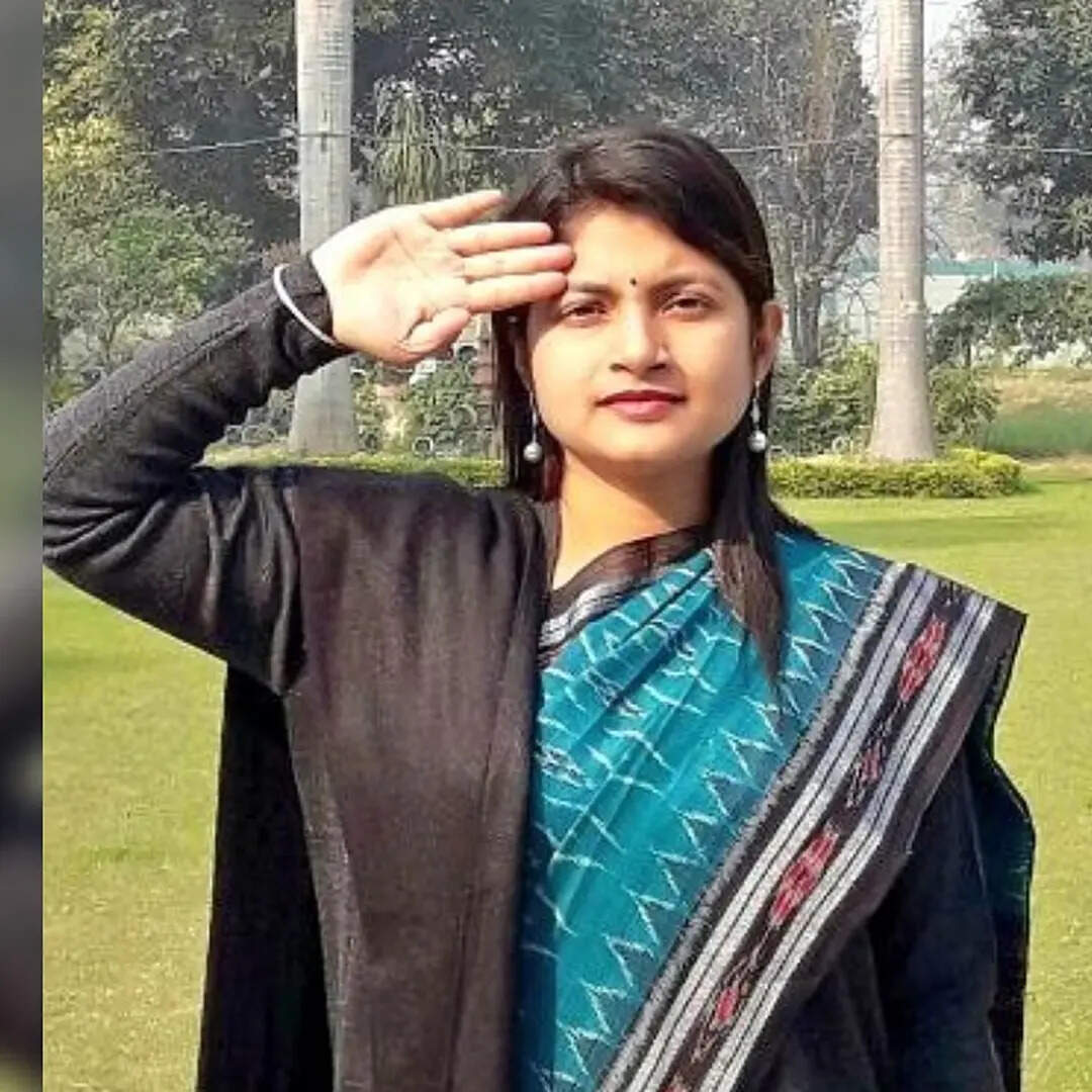 चर्चा में रहती हैं चंद्रकला