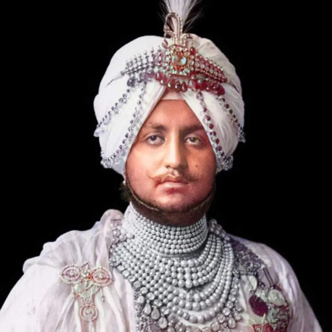 भूपिंदर सिंह की नाइट पार्टी