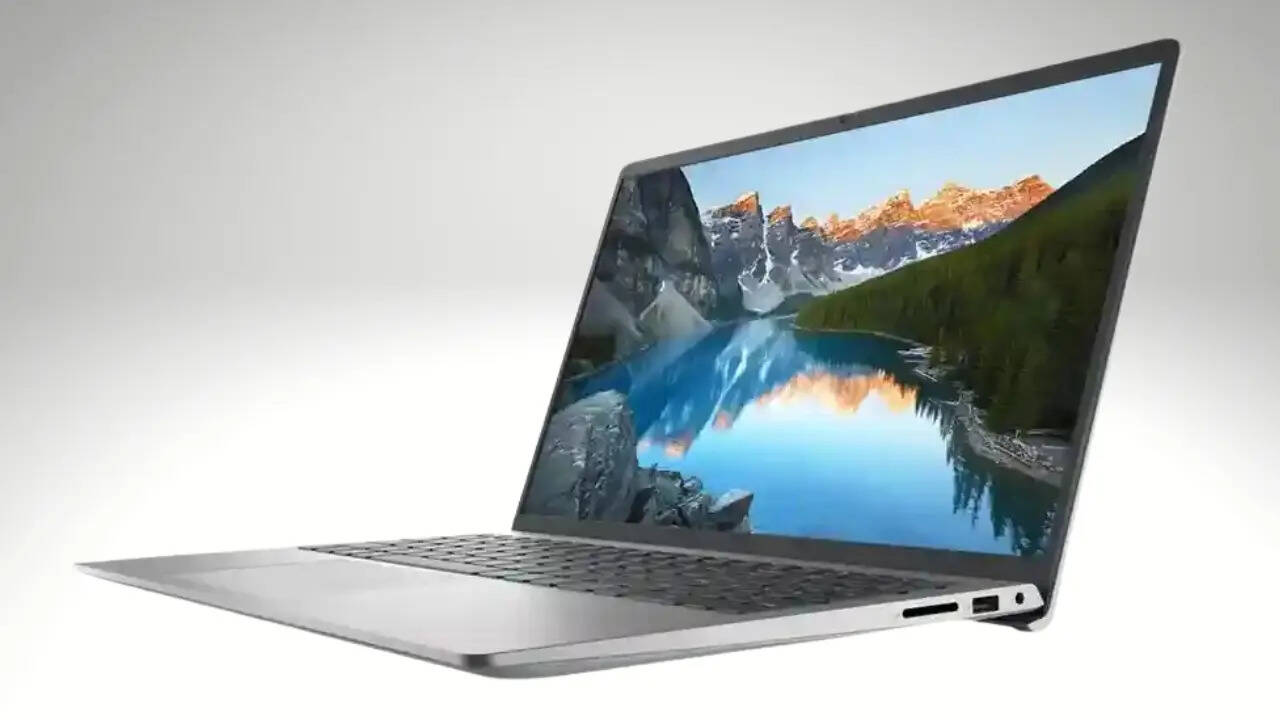 Dell Windows 11 Home 3520 Laptop Intel Core i3-1215U कीमत-33990 रुपये
