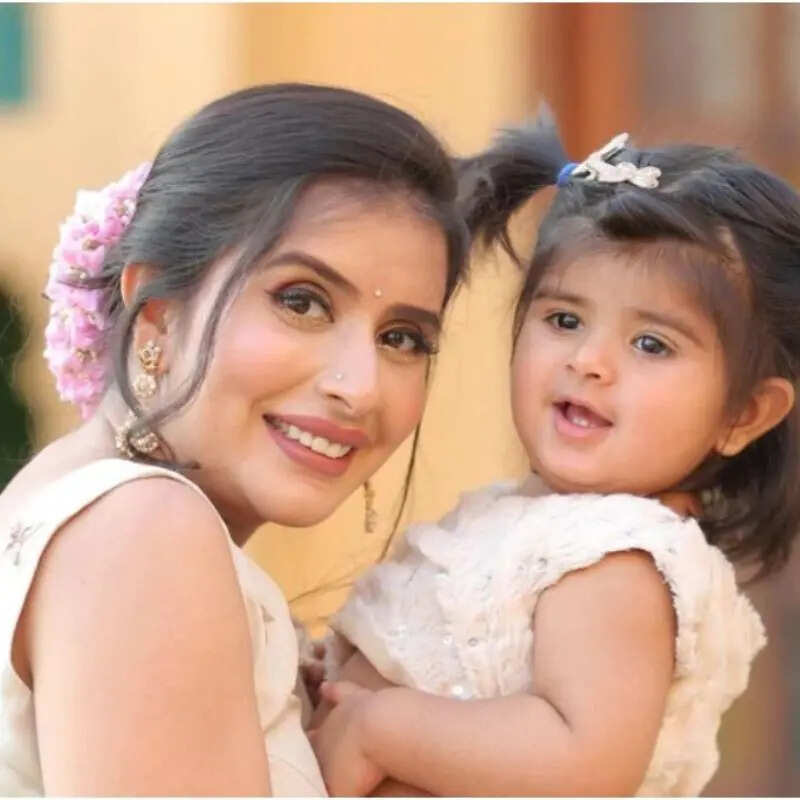 चारू असोपा Charu Asopa