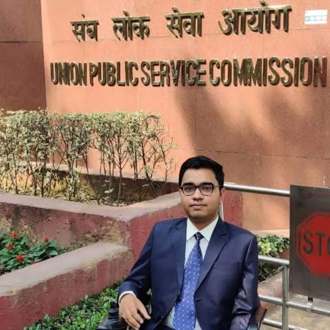 आईआईटी रुड़की से की पढ़ाई
