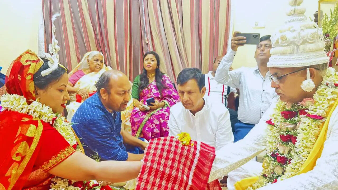 दिलीप घोष की पहली शादी