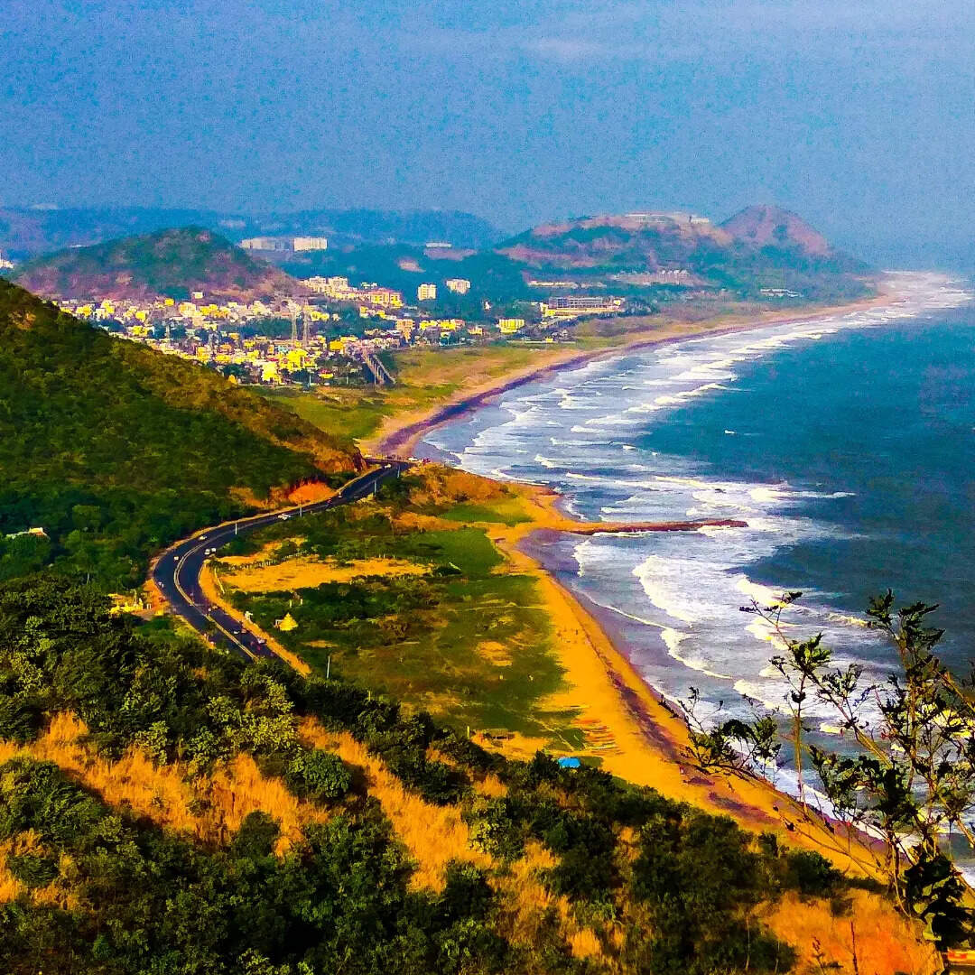 प्रमुख पर्यटन स्थलों के करें दीदार