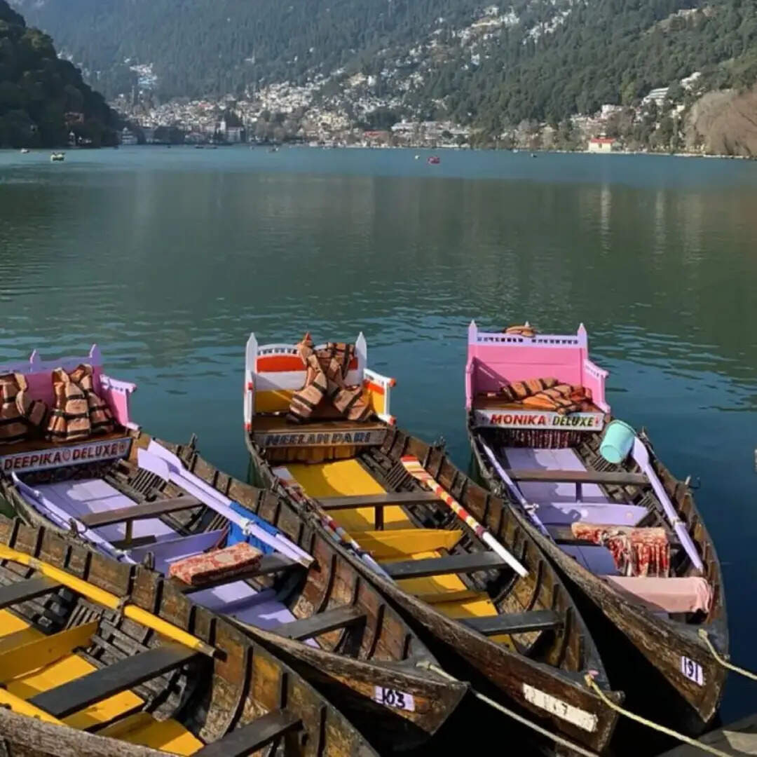 कैसे पहुंचे नैनीताल