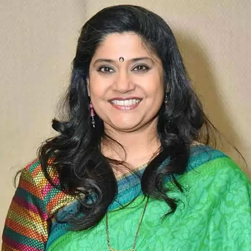 रेणुका शहाणे Renuka Shahane
