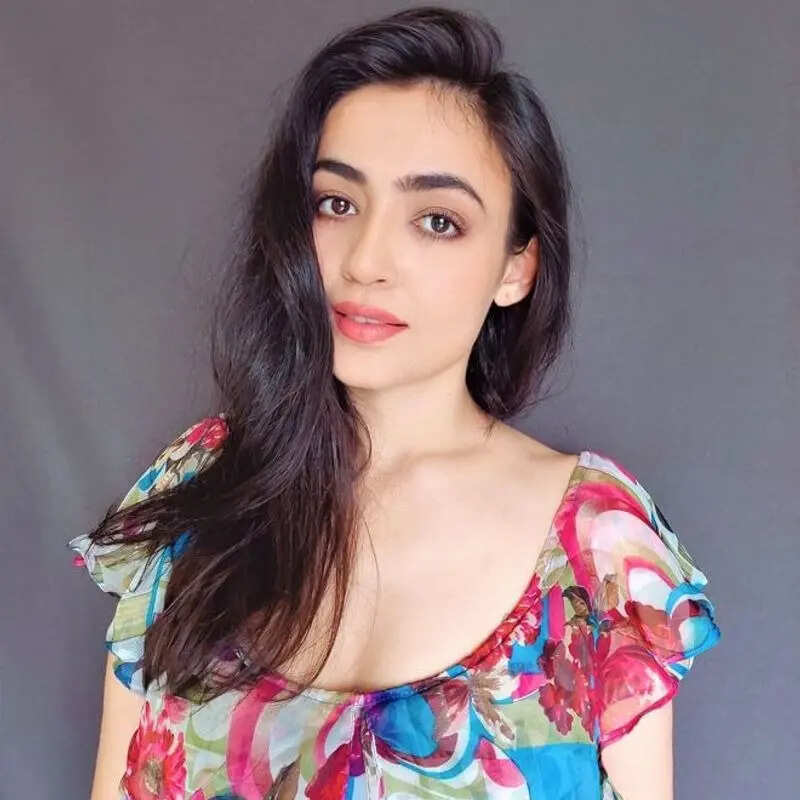 निधी सेठ Nidhi Seth