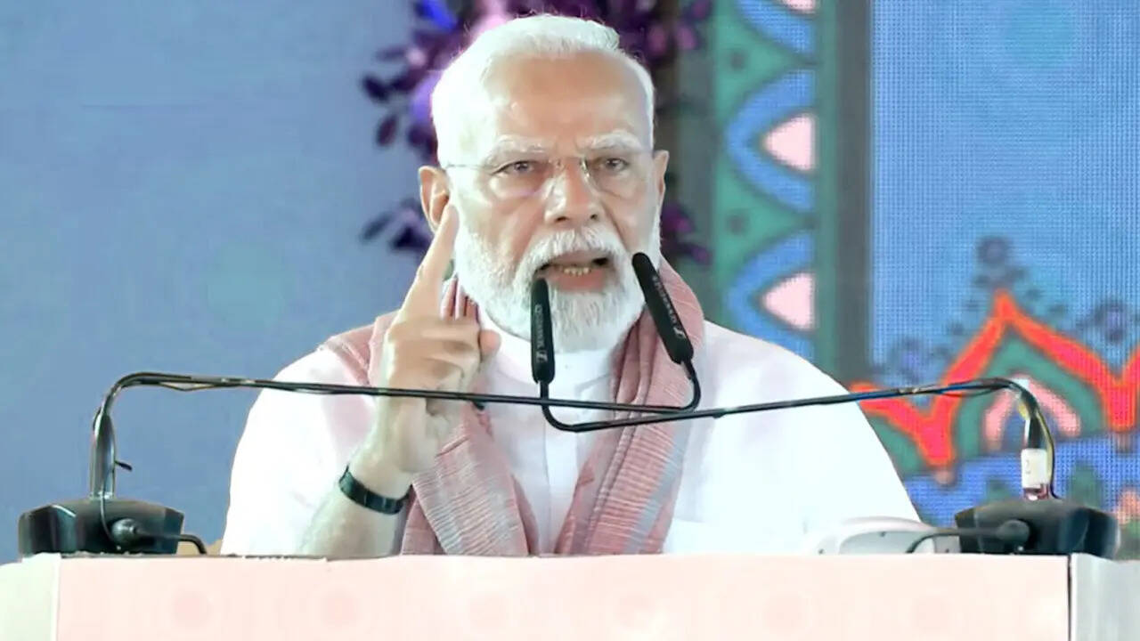 'आतंकियों की बची-खुची जमीन को भी मिट्टी में मिलाने का समय'