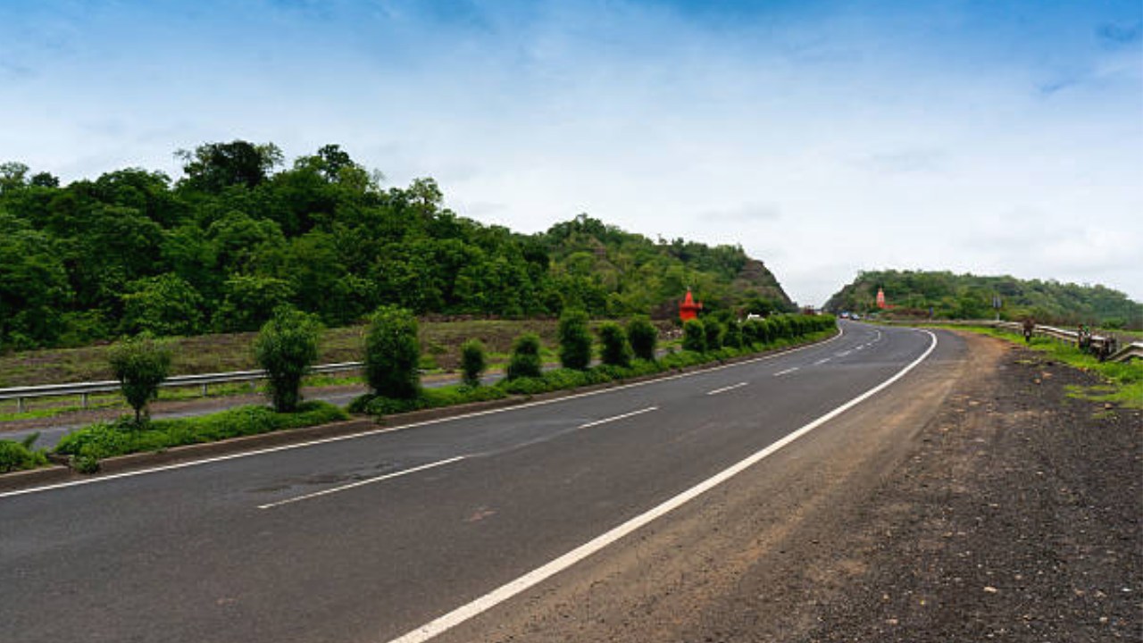 कानपुर-लखनऊ की लागत कितनी
