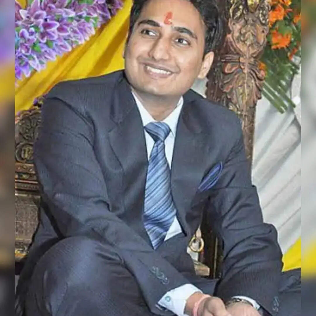 कहां से हैं गौरव अग्रवाल