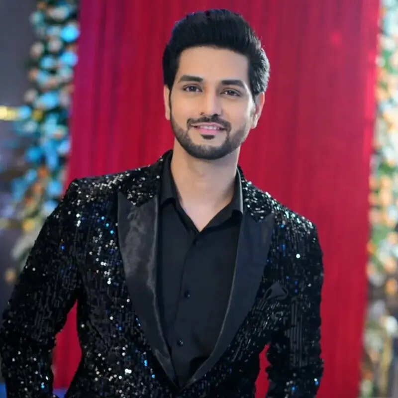 ईशान (Shakti Arora)