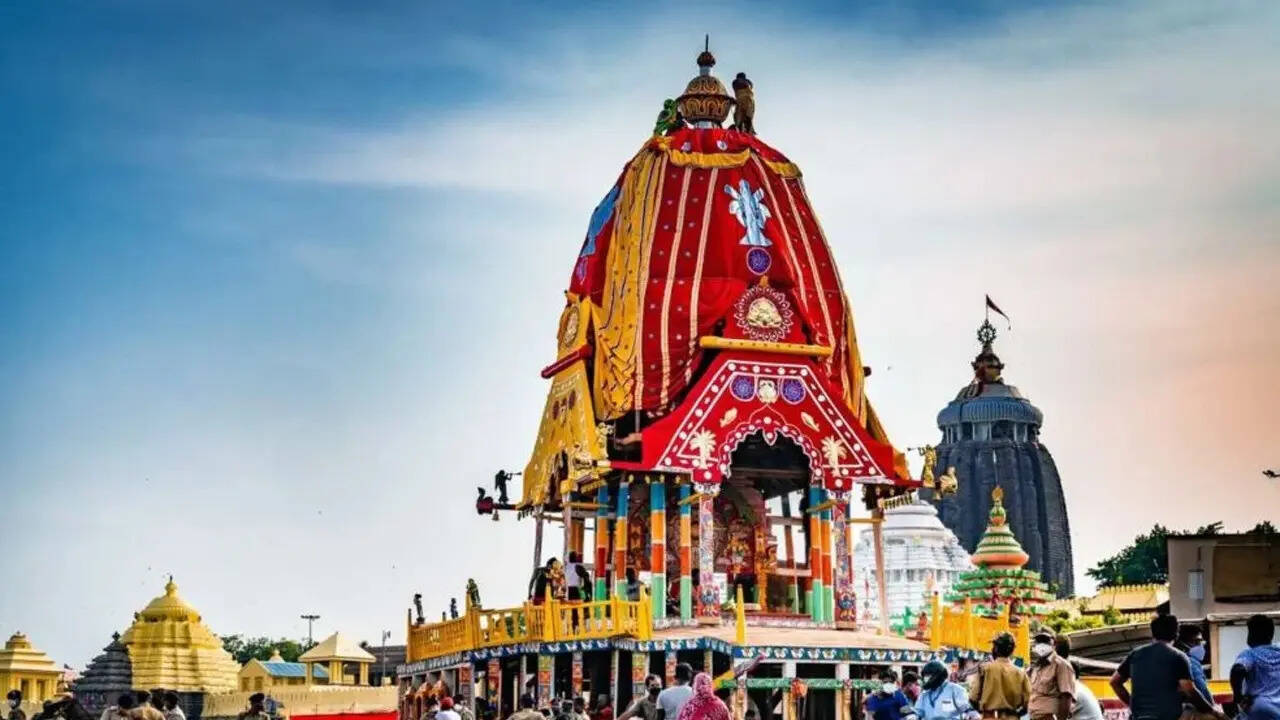 रथयात्रा के दौरान उमड़ती है भारी भीड़