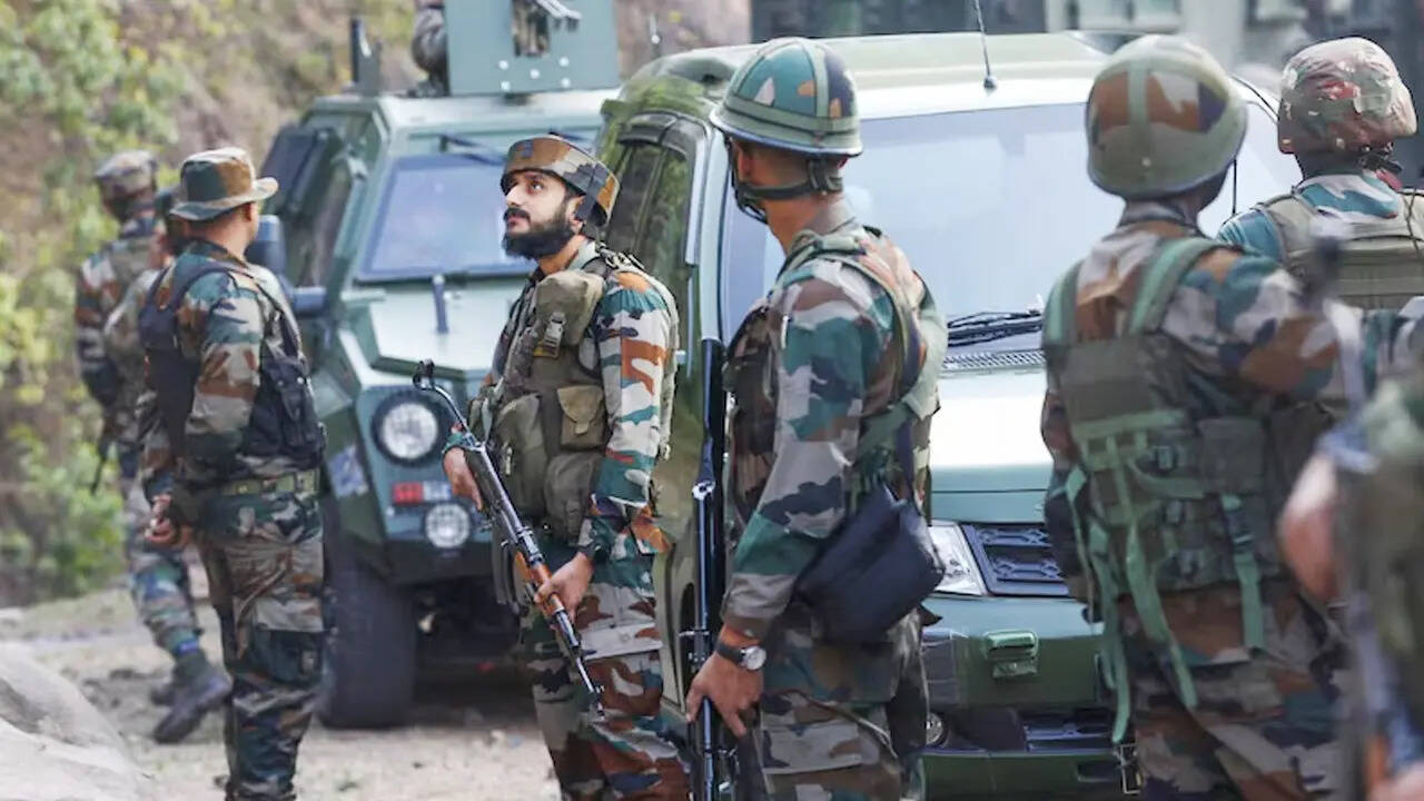 निशाने पर थे तीन और टूरिस्ट प्लेस
