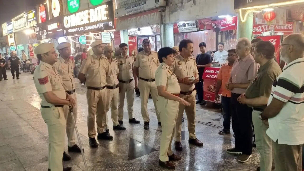 डीसीपी ने सुरक्षा इंतजाम निगरानी की
