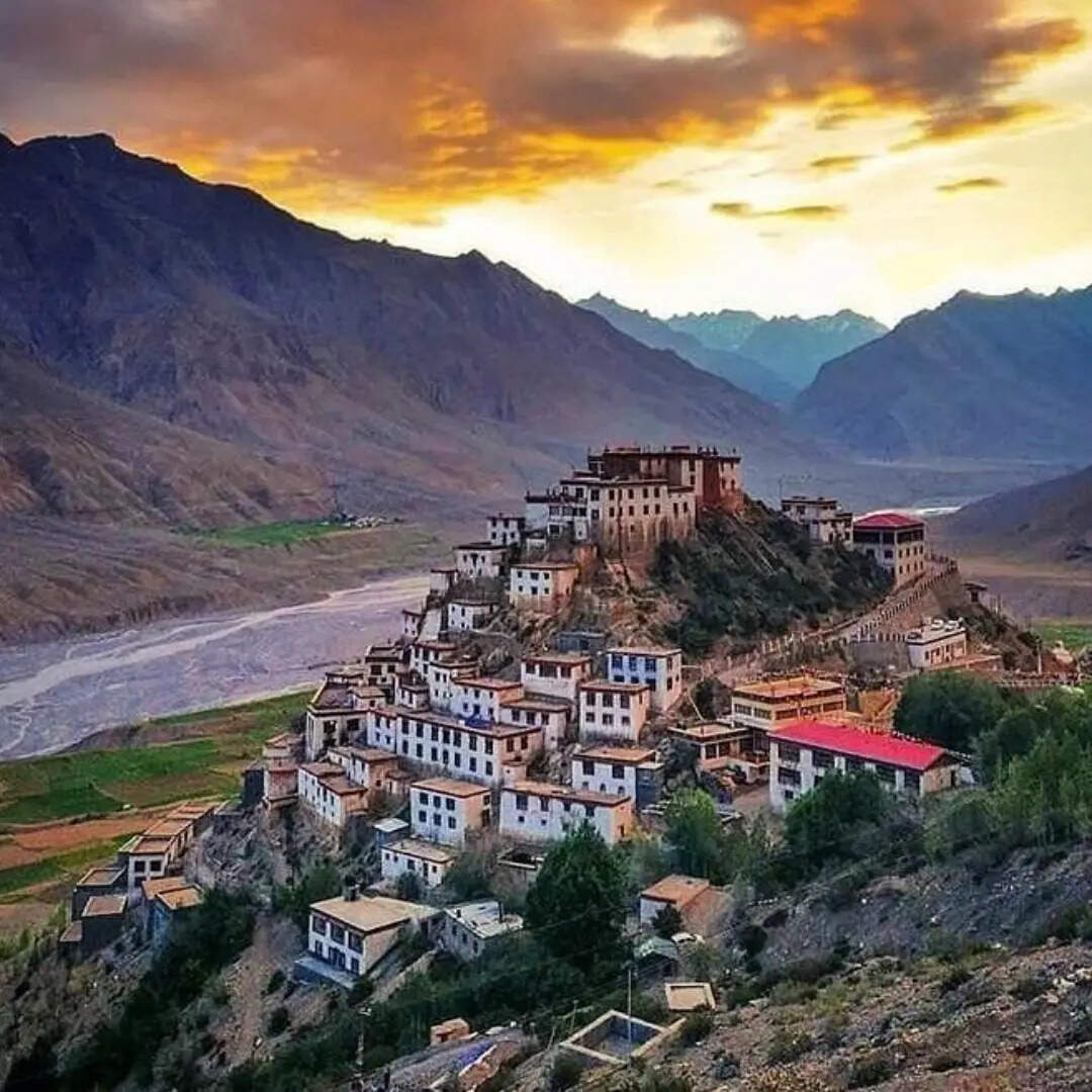 ​अनोखा मठ​