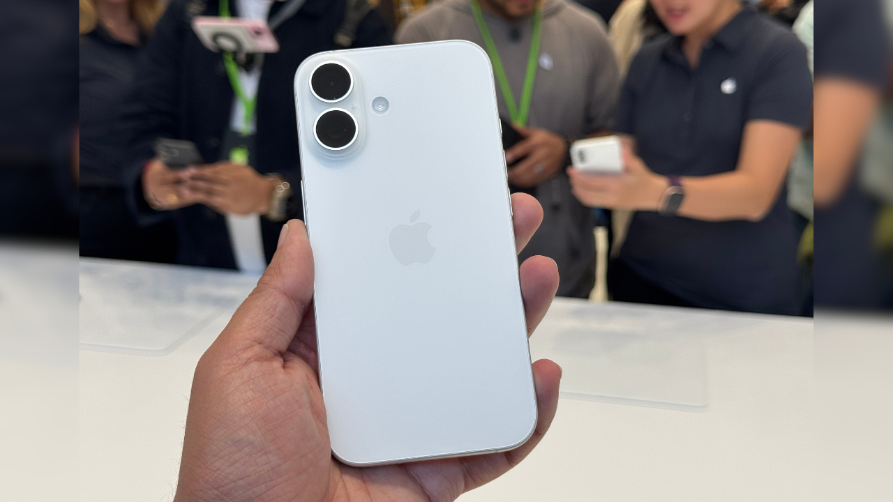 apple may manufacture iphones worth rs 3.36 lakh crore in india by fy26 ...