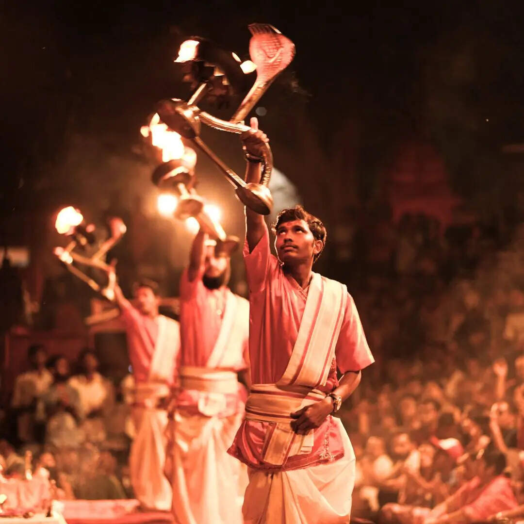 महादेव की काशी को क्या बनाता है बनारस? जानिए क्यों दिलचस्प है ये शहर