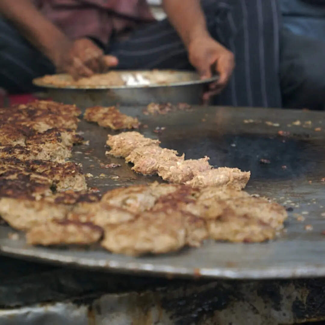 ​चौक इलाके का स्वाद​