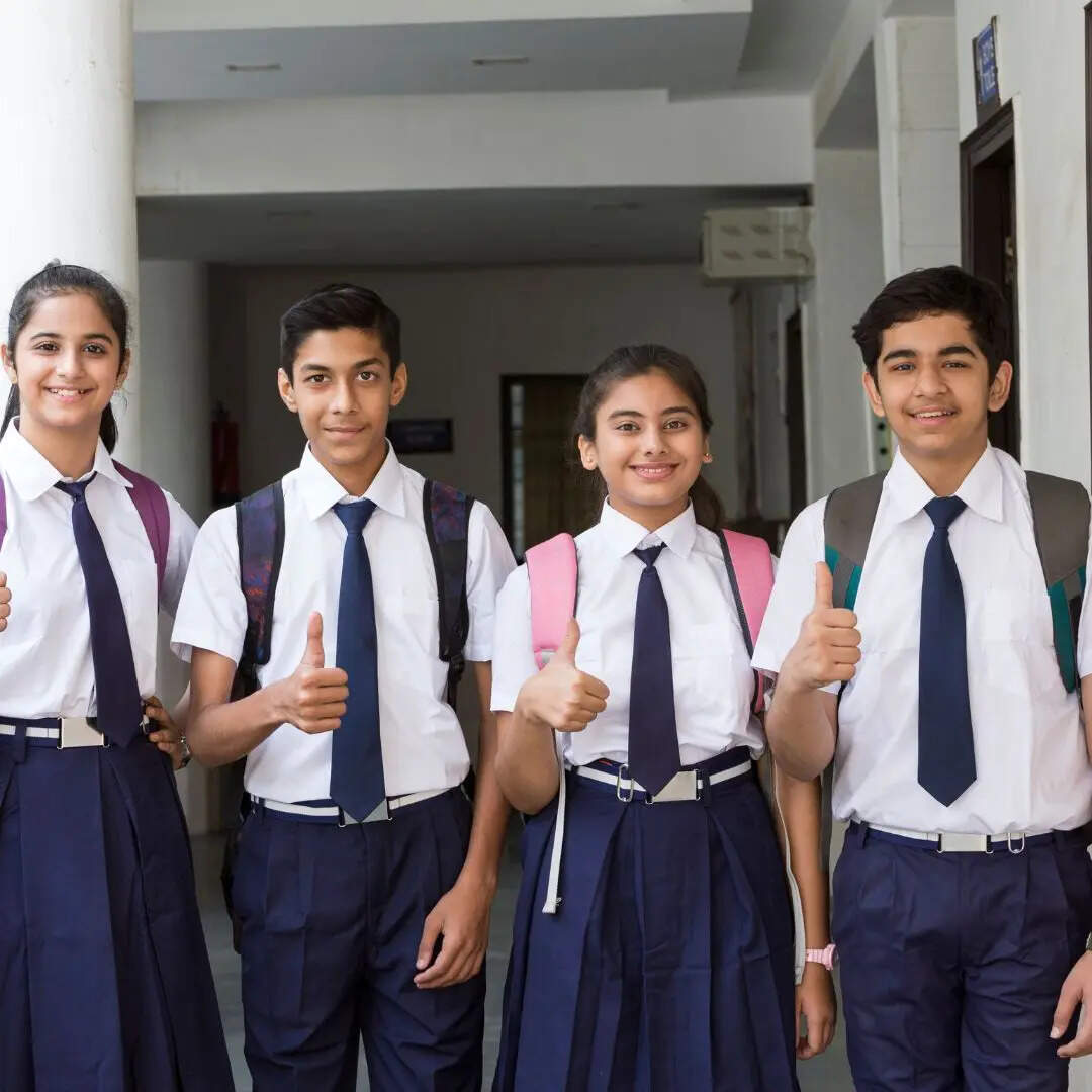 ​​बर्तन धुलने का काम​