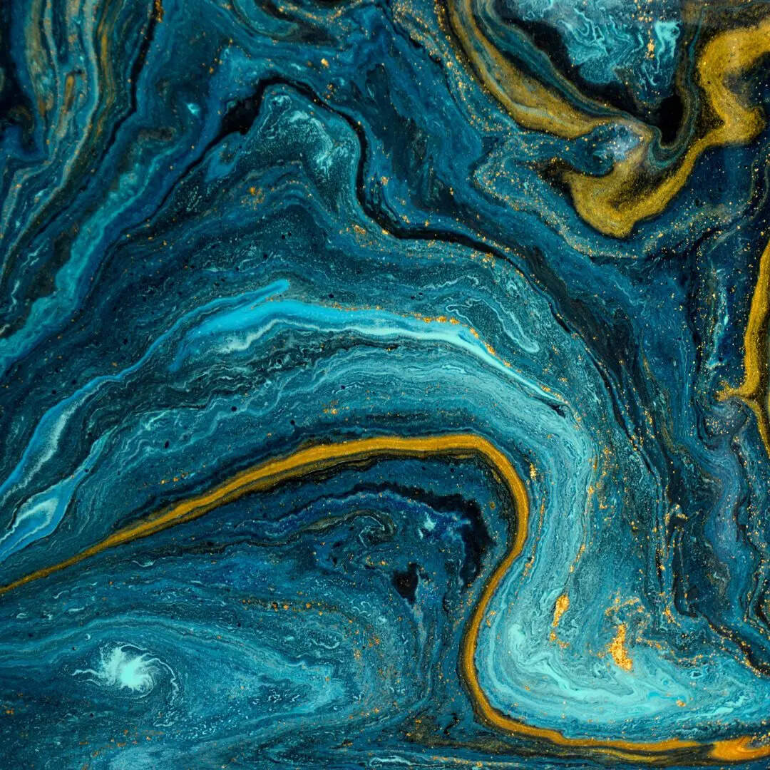 गहरे रंगों वाली तस्वीर