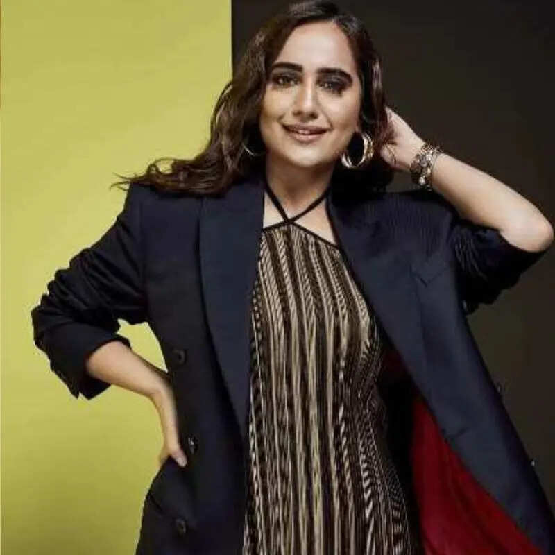 कुछ ऐसी दिखती थी कुशा 