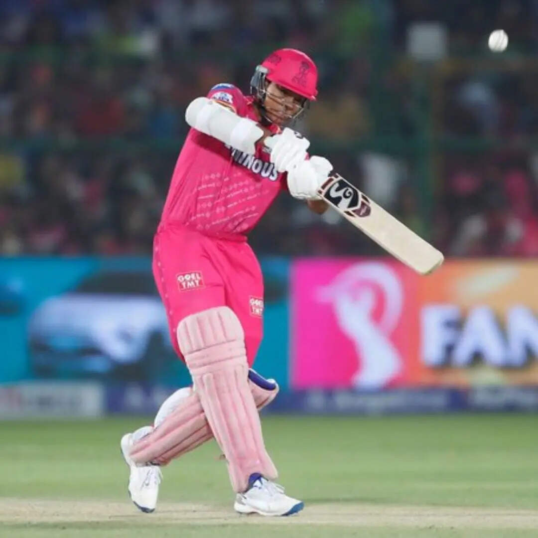 Yashasvi jaiswal Wrote Letter to MCA For Play Mumbai Ranji Team ahead ...