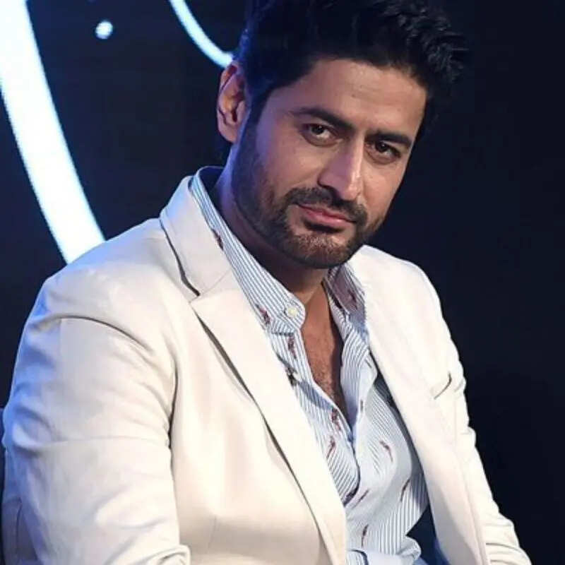 मोहित रैना (Mohit Raina)