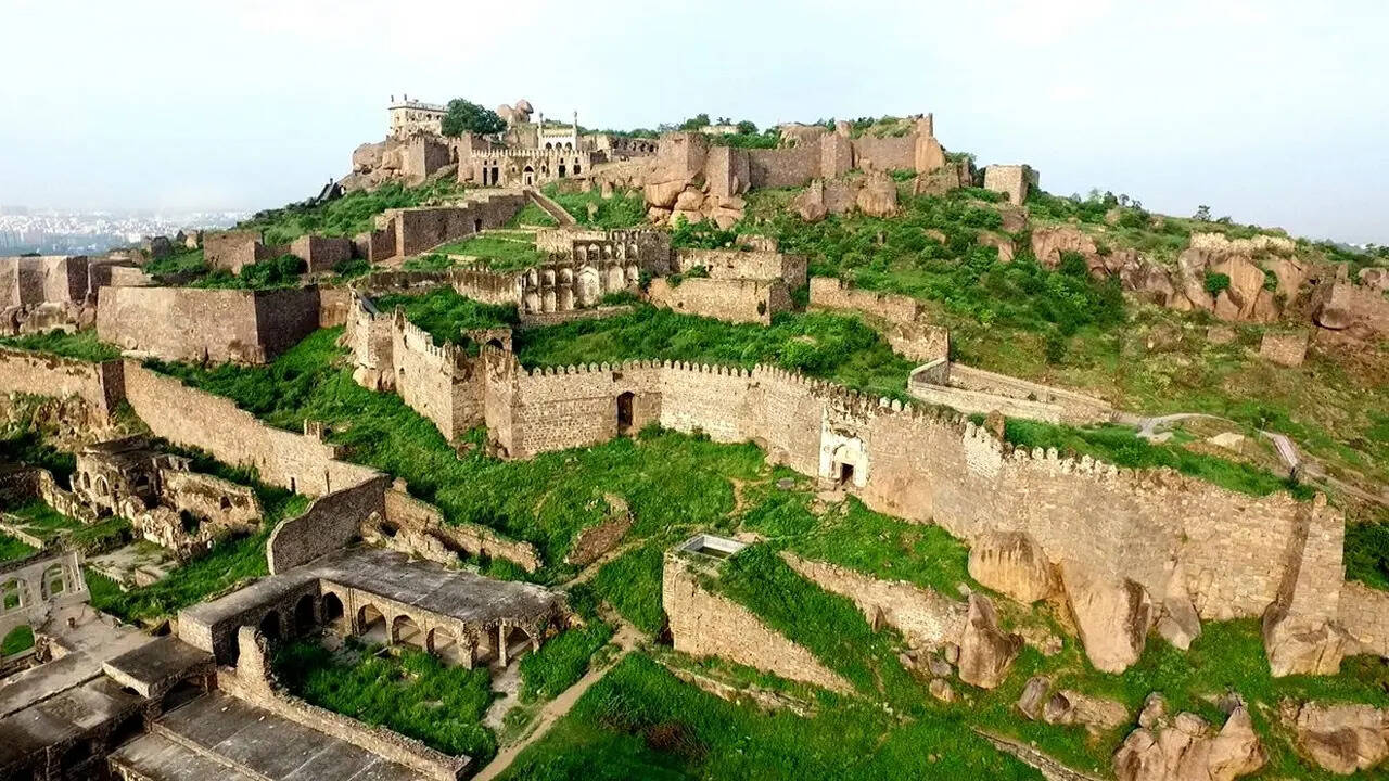 किसने बनवाया गोलकुंडा का किला