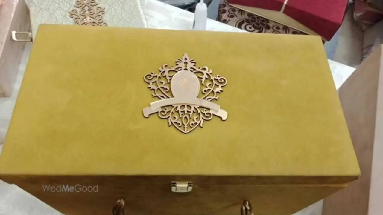अप्रैल में बारात फरवरी में वापसी