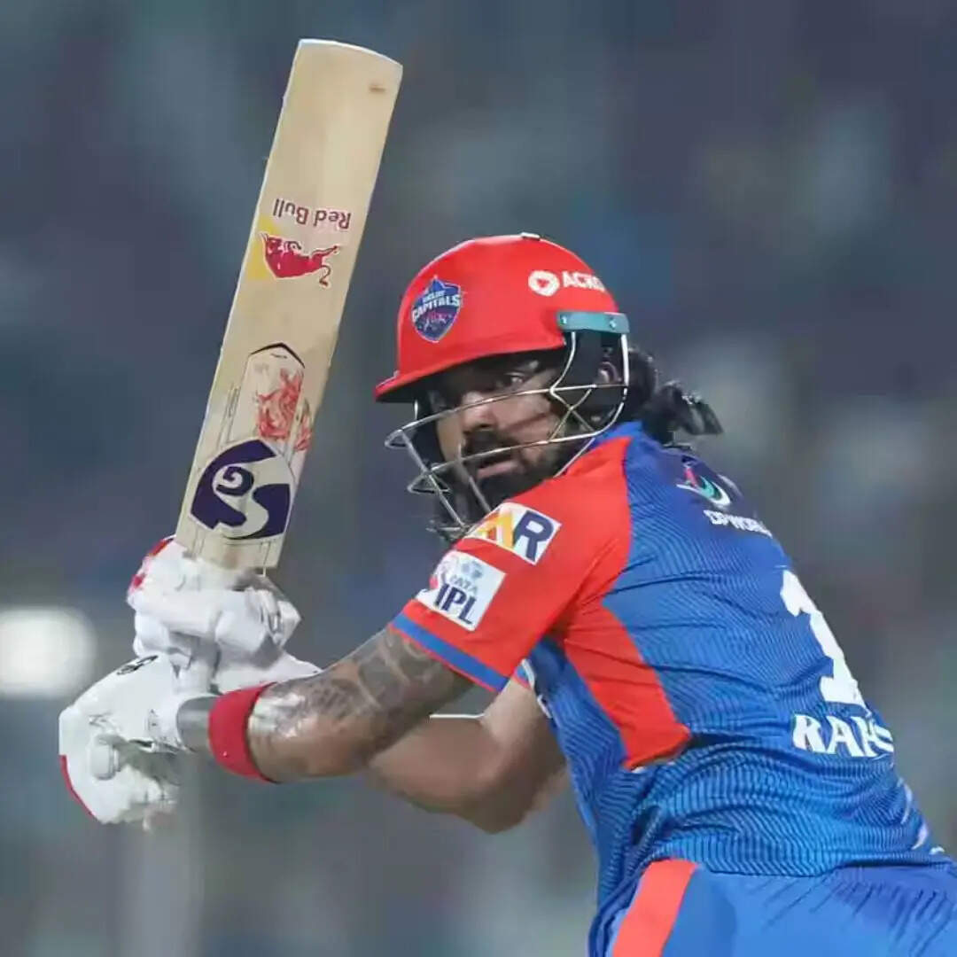 अभिषेक शर्मा की बराबरी की