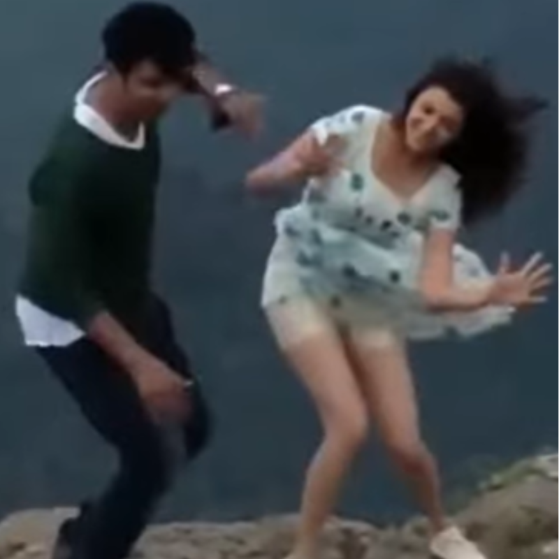 कूदते ही ऊपर उड़ गई Kajal Aggarwal की ड्रेस
