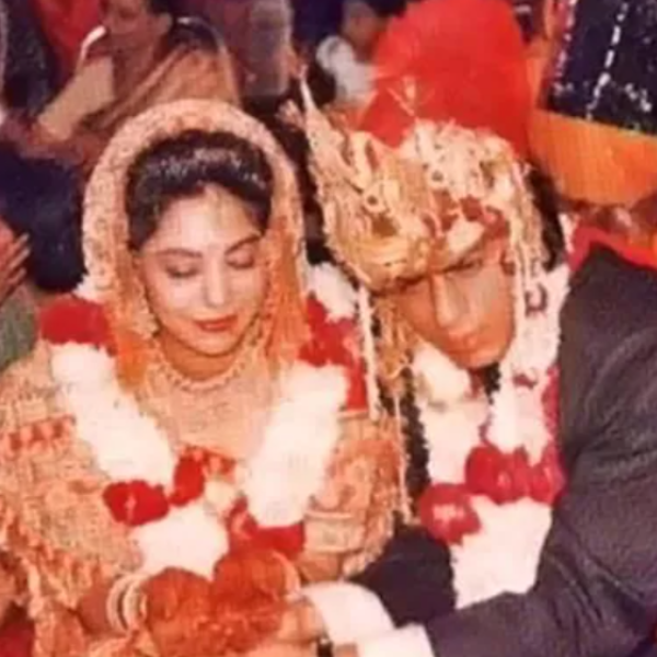 25 अक्टूबर 1991 में शादी के बंधन में बंधे शाहरुख खान-गौरी खान