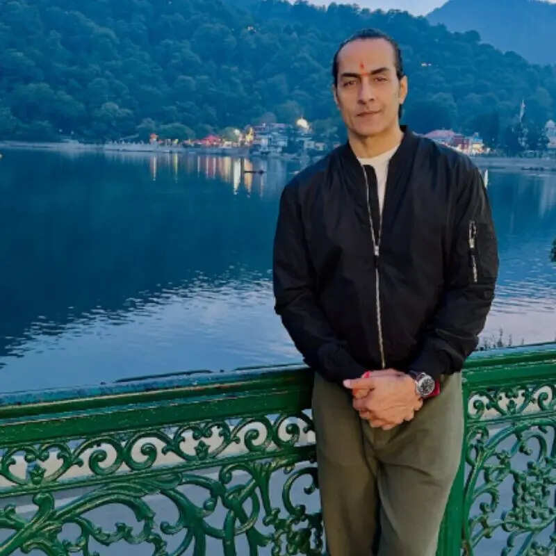 द ट्रेटर्स के रिलीज से पहले आध्यात्म की राह पर निकले सुधांशु पांडे