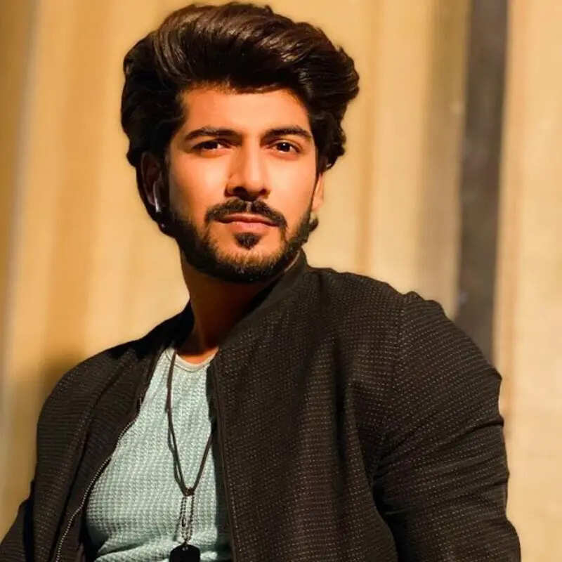 बिग बॉस 19 में नजर आना चाहते हैं शीजान खान