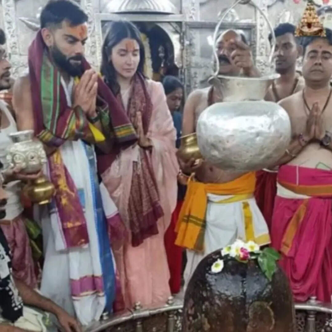 बनती हैं आदर्श पत्नी