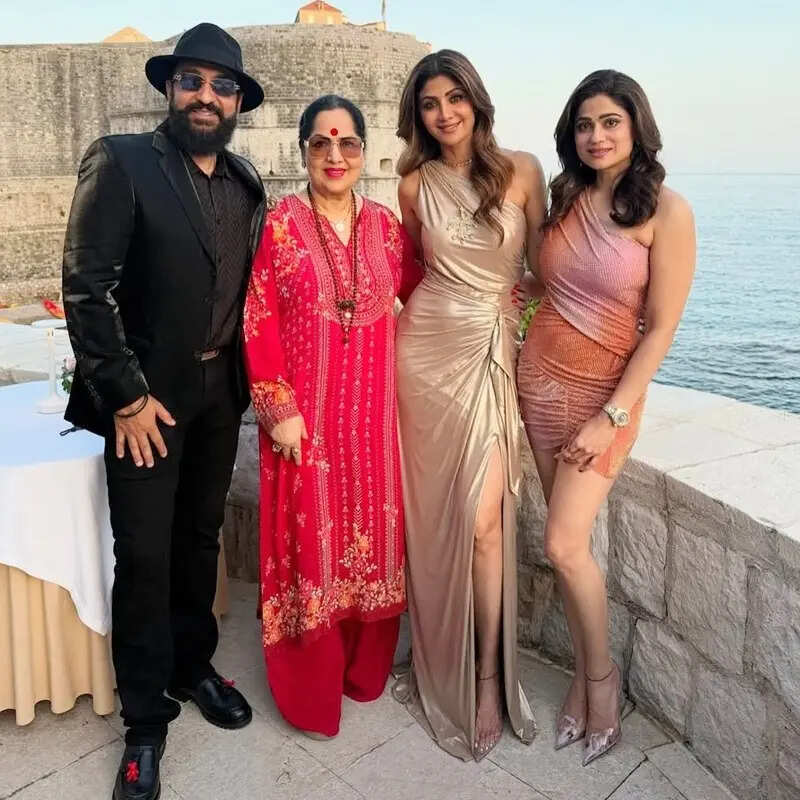 बहन शमिता शेट्टी और मां भी थे मौजूद