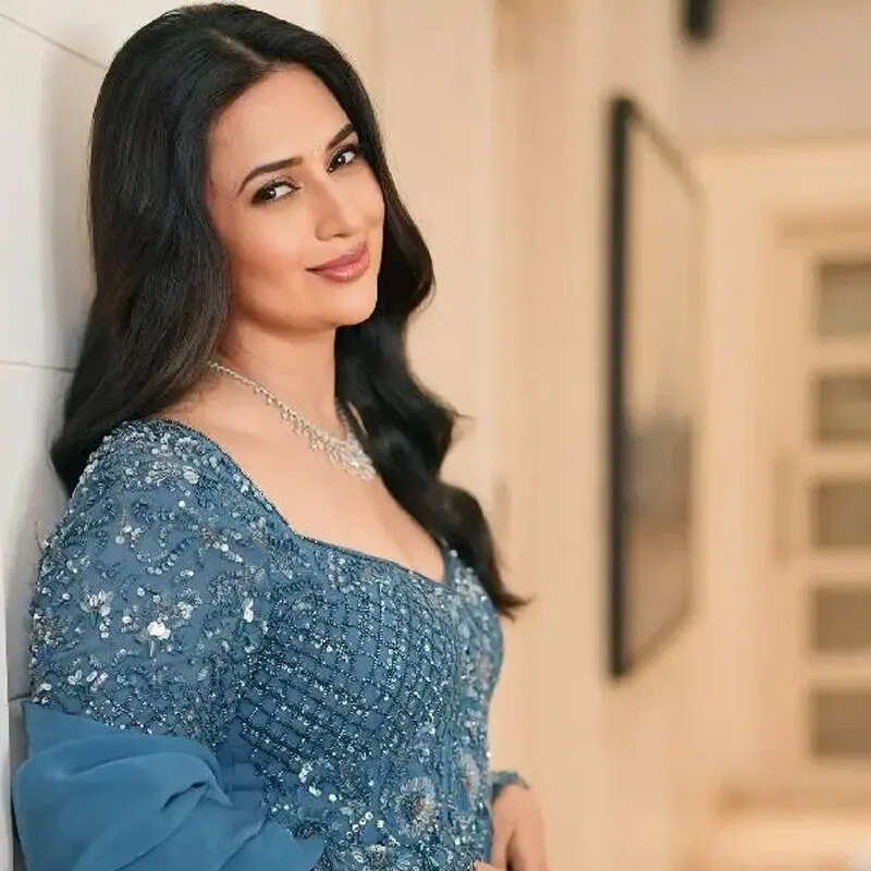 दिव्यांका त्रिपाठी Divyanka Tripathi