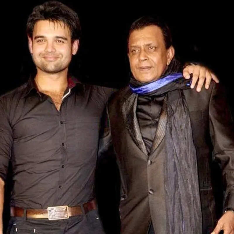 महाअक्षय चक्रवर्ती- मिथुन चक्रवर्ती Mithun Chakraborty-Mahaakshay Chakraborty