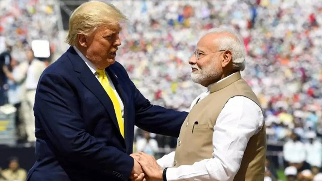 ट्रंप को मोदी ने दिया भारत आने का न्यौता