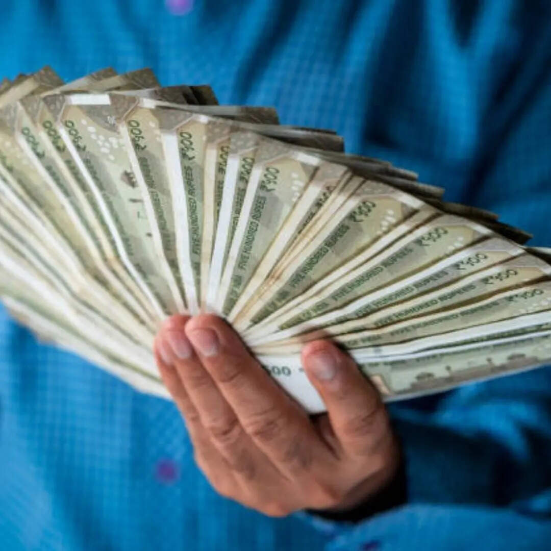 संपत्ति का स्रोत लिस्टेड कंपनियां