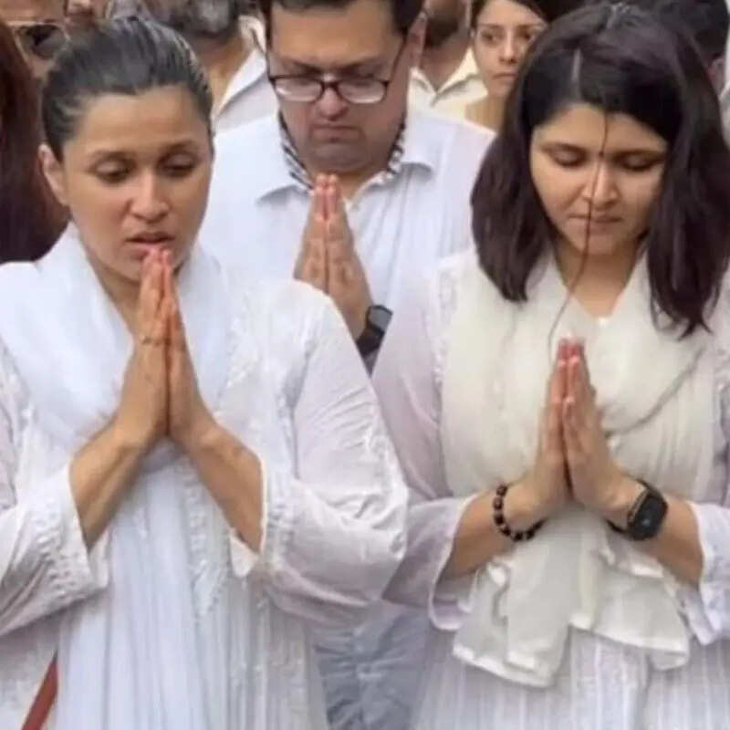 तो इसलिए मन्नारा चोपड़ा के पिता के अंतिम संस्कार में नहीं दिखीं परिणीति चोपड़ा