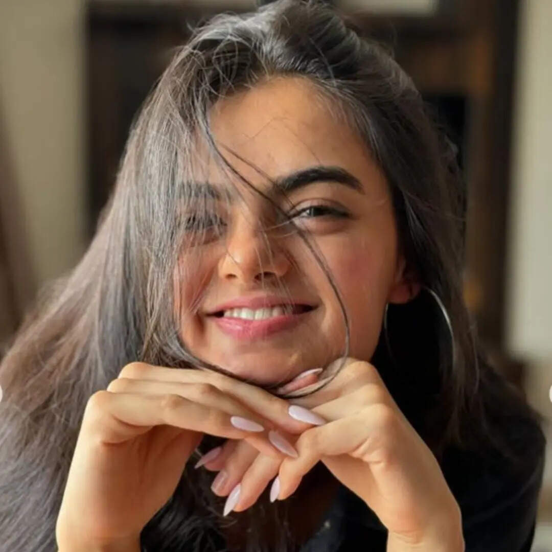 मासूमियत से जीता दिल